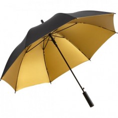 Išskirtinis skėtis su logotipu ar užrašu „FERA“